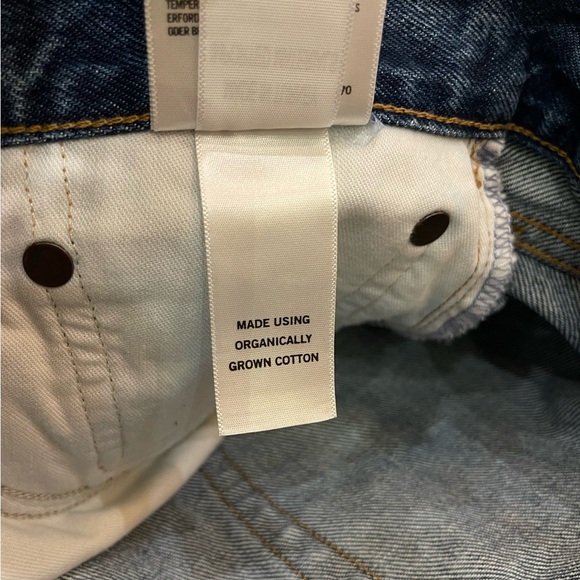 AGOLDE Parker Denim Shorts in Caution Size 27 - Picture 7 of 9